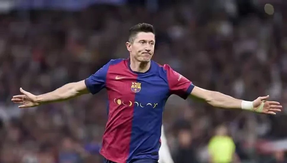 莱万多夫斯基在拜仁比赛中爆冷，出色发挥引发热议！的简单介绍九游体育入口